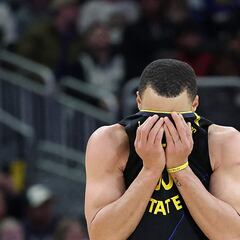 Warriors fans react to news about Steph Curry