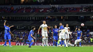 Arturo Ortiz of Pumas during the game Cruz Azul (MEX) vs Pumas UNAM (MEX), corresponding to Semifinals of second leg match of the 2022 Scotiabank Concacaf Champions League, at Azteca Stadium, on April 12, 2022.
<br><br>
Arturo Ortiz de Pumas durante el partido Cruz Azul (MEX) vs Pumas UNAM (MEX), correspondiente al partido de Vuelta de Semifinales de la Liga de Campeones Scotiabank Concacaf 2022, en el Estadio Azteca, el 12 de Abril de 2022.