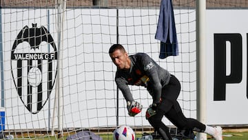 10/10/23
ENTRENAMIENTO DEL VALENCIA CF - JAUME DOMENECH