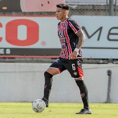 El colista de Primera va por el milagro: ya hay tres fichajes