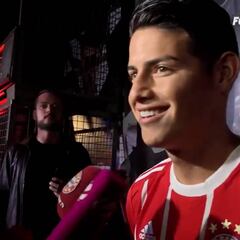 A donde vaya James acapara toda la atención