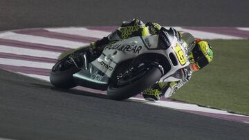 Álvaro Bautista con la Ducati del Pull&Bear Aspar Team en los test de Qatar.