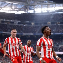 El Valencia pone la directa por Ramazani