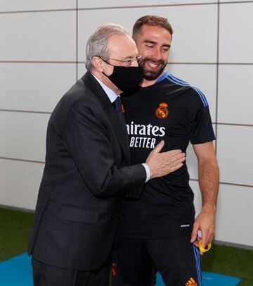 El presidente del Real Madrid Florentino Pérez y Dani Carvajal.