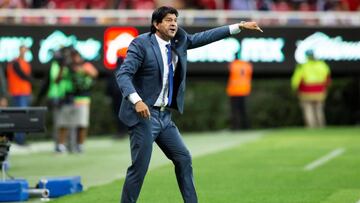 Cardozo piensa mínimo en cuatro refuerzos para Chivas