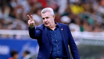Soccer Football - International Friendly - Mexico v Ecuador - Akron Stadium, Guadalajara, Mexico - October 14, 2025 Mexico coach Javier Aguirre reacts REUTERS/Eloisa Sanchez