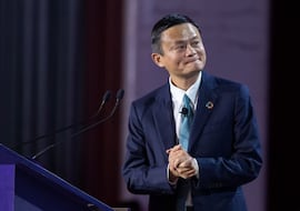 Jack Ma, el hombre más rico de China: “Si pones plátanos y dinero delante de los monos, elegirán los plátanos porque no entienden”