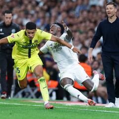 El Villarreal cruza los dedos por la segunda amarilla a Mouriño