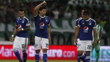 Roberto Ovelar hizo el doblete para que Millonarios alzara el título de Superliga en Medellín.