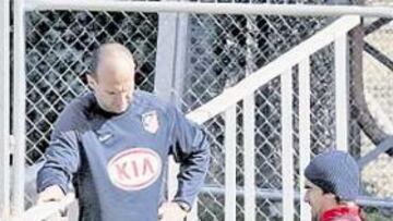 <b>ENTRE ALGODÓN. </b>El Caño, se entrenó ayer aparte con Pitillas.