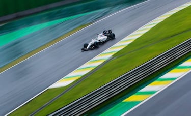 Ecclestone puts forward two-race format proposal