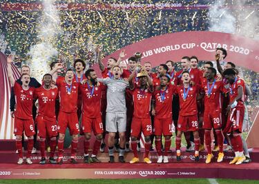 El 11 de febrero el Bayern ganó la final del mundial de Clubes ante el Tigres mexicano (con bastante polémica) y se convirtió en el segundo equipo de la historia en lograr el Sextete después del Barcelona de Guardiola, que lo ganó en 2009. Los bávaros ganaron por 1-0 gracias a un gol de Pavard que tuvo que ser revisado por el VAR por un fuera de juego. No lo había, pero puede que falta de Lewandowski justo antes, sí. En cualquier caso, el Bayern entraba en la historia. 