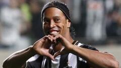 Ronaldinho renueva por un año con el Atlético Mineiro