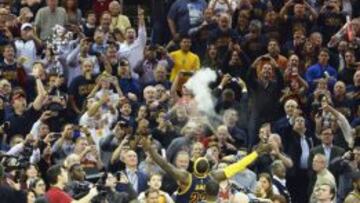 LeBron James y su ritual prepartido.