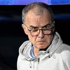 Bielsa sorprende a una selección chilena en Uruguay: así lo recibieron