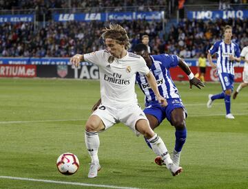 Modric con el balón. 