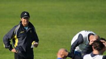 <b>NECESIDADES. </b>El técnico gaditano ha tenido tiempo en estas cinco semanas para detectar las carencias del equipo.