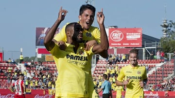 Bakambu celebra uno de sus dos goles al Girona.