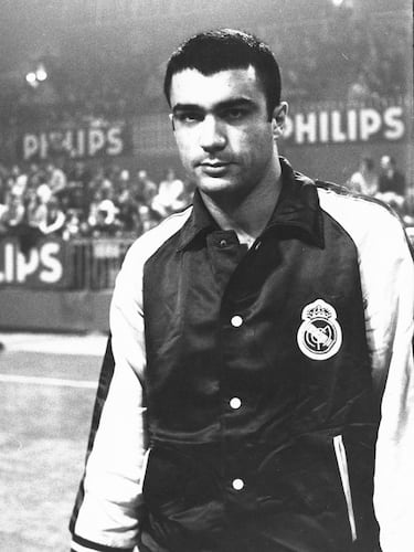 Ciudad Rodrigo, 2 de febrero de 1943-Madrid, 23 de junio de 2024. 81 años. Se formó en el Estudiantes, donde también terminaría su carrera antes de un periodo intermedio de seis temporadas en el Real Madrid, entre 1966 y 1972, en el que sumó cinco Ligas y dos Copas de Europa. También ganó cinco títulos de Copa, uno con el Estu en 1963 y el resto con el Madrid. Era hermano del también jugador de baloncesto Vicente Ramos.