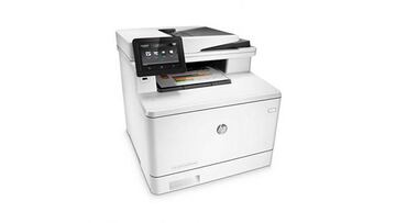 Impresora HP LaserJet Pro MFP M477fdw con opción de imprimir a color y en blanco y negro.