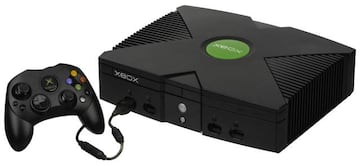 Microsoft, preocupada por el ascenso de PS2 -una máquina Linux sin ninguna dependencia con Windows- se lanzó a competir con Xbox.