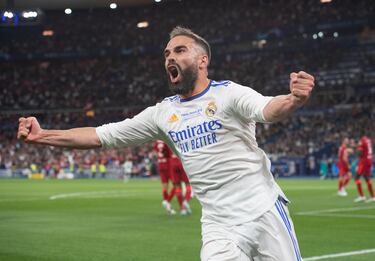 Dani Carvajal no ha tenido la mejor de las suertes con las finales de Champions. En todas ha llegado como titular indiscutible, pero en la Undécima (2016) y Decimotercera (2018) tiene que marcharse lesionado. Es uno de los que aún tienen opciones de igualar a Paco Gento con 6 'Orejonas'.