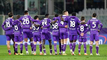 Soccer Football - Coppa Italia - Quarter Final - Fiorentina v Bologna - Stadio Artemio Franchi, Florence, Italy - January 9, 2024 Fiorentina players during the penalty shootout REUTERS/Jennifer Lorenzini