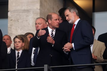 El Prícipe de Gales, Guillermo, junto al Rey Felipe VI en el palco del Olympiastadion de Berlín.