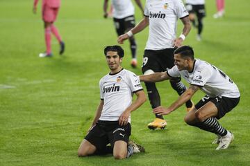 El 3-1 lo anotó, de penalti, Carlos Soler.













