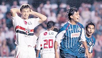 <b>ASALTADO. </b>El gol de Martínez acabó con el fortín Morumbí.