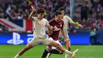 Bajcetic, en su debut con el Salzburgo ante el Sparta Praga.