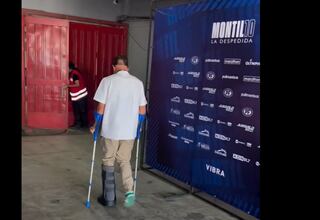 Marcelo Díaz llega en muletas al Estadio Nacional y esto dice: escena inesperada