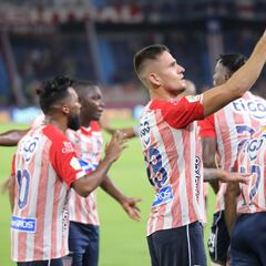 Junior vence a Envigado en el regreso de los hinchas al Metro