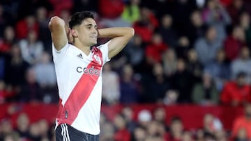 ROSARIO, ARGENTINA - APRIL 16: Pablo Solari of River Plate reacts after missing a chance of goal during a Liga Profesional 2023 match between Newell's Old Boys and River Plate at Marcelo Bielsa Stadium on April 16, 2023 in Rosario, Argentina. (Photo by Marcos Brindicci/Getty Images)