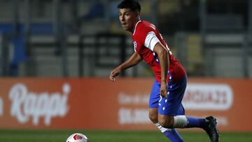 El volante de O'Higgins señaló que valoró la oportunidad que le entregó el DT de la Roja y destacó el apoyo de referentes como Claudio Bravo y Gary Medel.