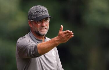 Oxlade-Chamberlain could miss entire Liverpool season admits Klopp