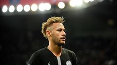 Neymar, con el PSG, se aleja del Madrid.