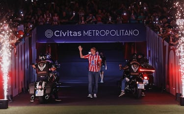 Gallagher, pequeños grandes gestos para ganarse a la afición