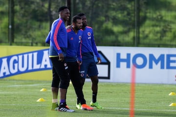 Jefferson Lerma, Yerry Mina y Edwin Cardona trabajaron en la sede deportiva de la Federación Colombiana de Fútbol con Carlos Queiroz y los profesores Hugo Pereira y Océano Cruz en la primera práctica de cara a la Copa América. 