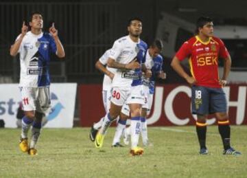 Antofagasta ha ganado uno de sus últimos 12 duelos ante Unión Española, con seis derrotas y cinco empates. La única victoria puma fue el 27-07-2013, como local por 1-0 con gol de Javier Elizondo.