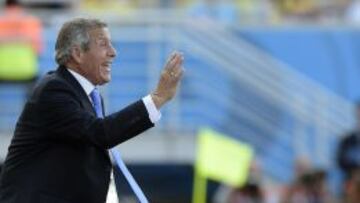 El seleccionador uruguayo &Oacute;scar Tab&aacute;rez, durante el encuentro ante Italia.