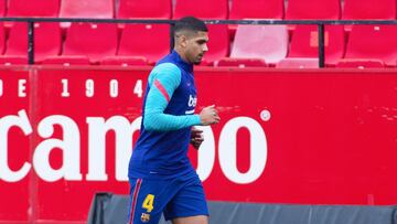 Araújo no se entrena a 48 horas del partido ante el Sevilla