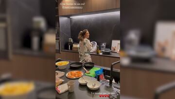 La 'pillada' in fraganti de Asensio a su novia en la cocina con la que han conquistado Instagram