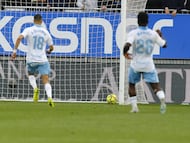 El Yamiq y Mawuli no puede evitar el gol de Appin.