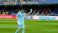 Geronimo Rulli of Villarreal gestures during the Santander League match between Villareal CF and RCD Mallorca at the Ceramica Stadium on January 22, 2022, in Valencia, Spain.
 AFP7 
 22/01/2022 ONLY FOR USE IN SPAIN