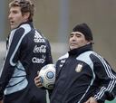 Maradona: "Me siento feliz de ser el seleccionador argentino"