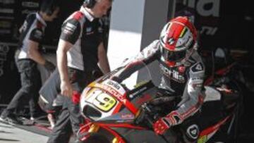 Álvaro Bautista está animado con las evoluciones de su Aprilia.