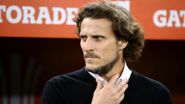 Diego Forlán habló con medios de comunicación durante la FIFA Legends Cup en Doha y expresó que la Concacaf necesita sí o sí a la Conmebol para crecer.