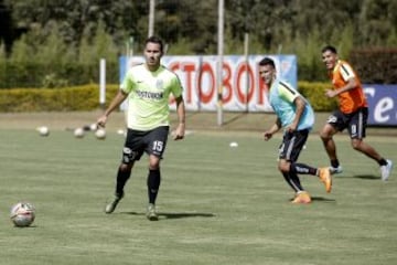 El equipo verdolaga se entrena para afrontar su primer reto como lo es enfrentar al Deportivo Cali por la Superliga. 