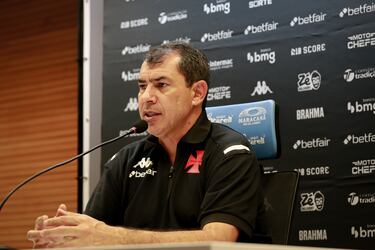 La suerte de un ‘olvidado’ chileno podría cambiar: despiden al DT